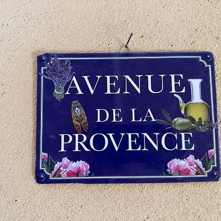 Les Cigales Villelaure